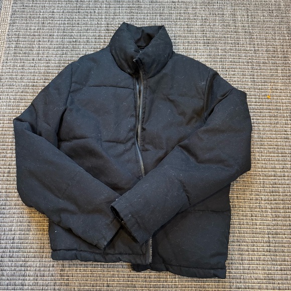 Brandy Melville J. Galt Classic Black Puffer Jacket - Picture 1 of 3